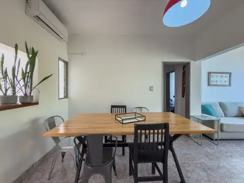 Depto Tipo Casa 4 ambientes con 2 baños
