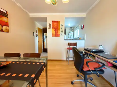 Venta Monoambiente amoblado con balcón en Echesortu, Rosario