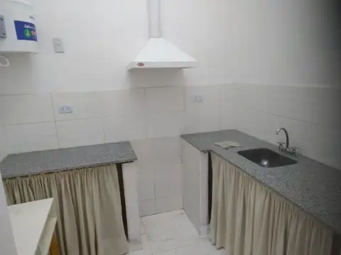 Departamento en Alquiler en Berazategui, $ 380.000