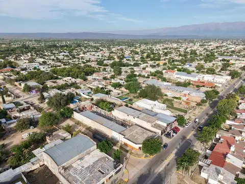 Av. Arturo Illia Esquina Velex Sarsfield