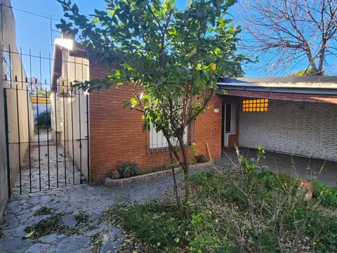 Blas Parera al 2200