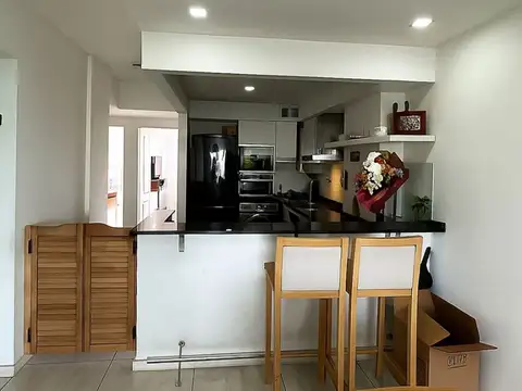 Departamento en Venta con 3 cocheras