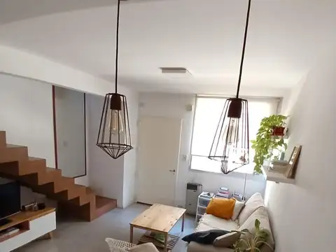 Depto Tipo Casa en Alquiler de 1 dormitorio