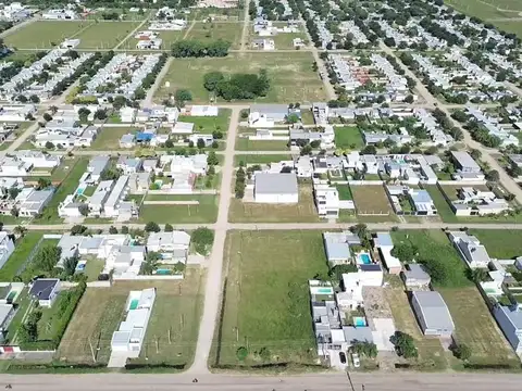 SE VENDE TERRENO FINANCIADO EN BARRIO MARTELOSSI