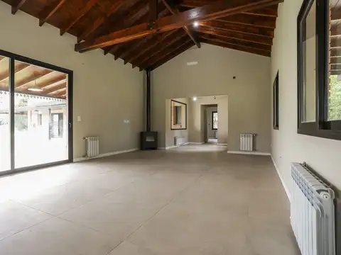 Casa 5 ambientes con 3 baños