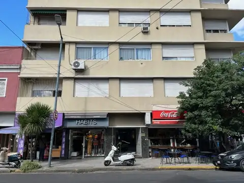 DEPTO DE 3 AMB CON BAULERA