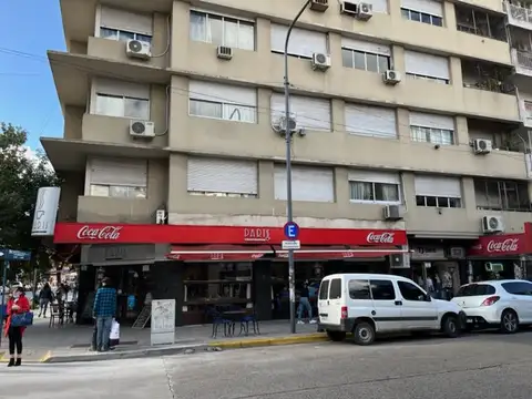 España 100, Piso 7