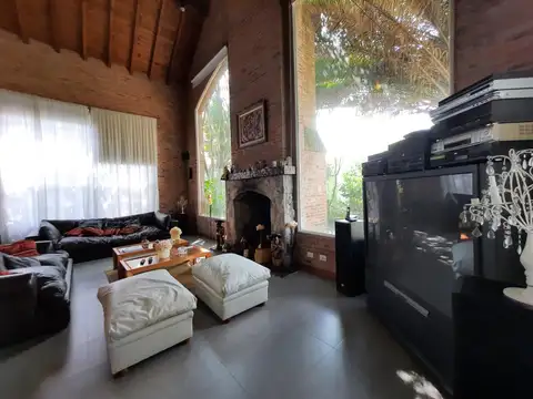 Casa en Alquiler en Santa María del Tigre, USD 3.800