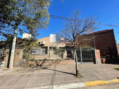 Avenida Duarte Quirós 5200
