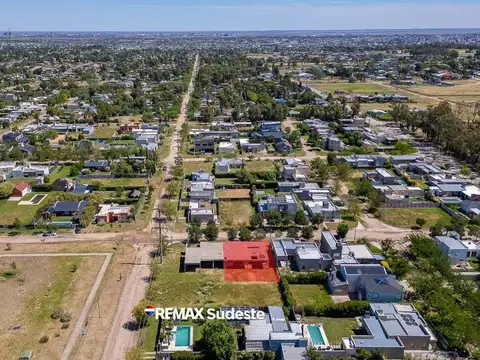 Casa 2 ambientes con 1 baño