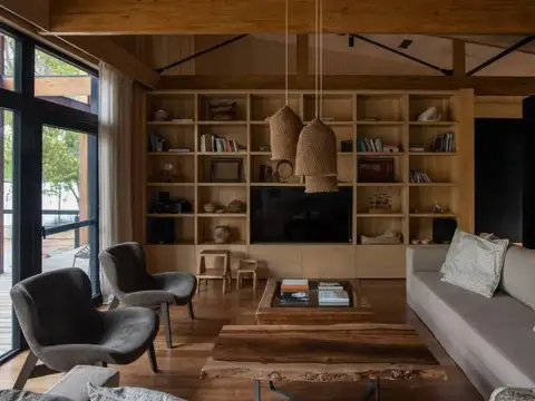Architect-Designed Sustainable Luxury in the Delta