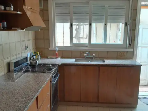 Depto Tipo Casa 2 ambientes con 1 baño