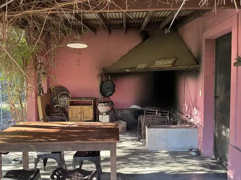 Casa en Alquiler Temporal con 5 cocheras