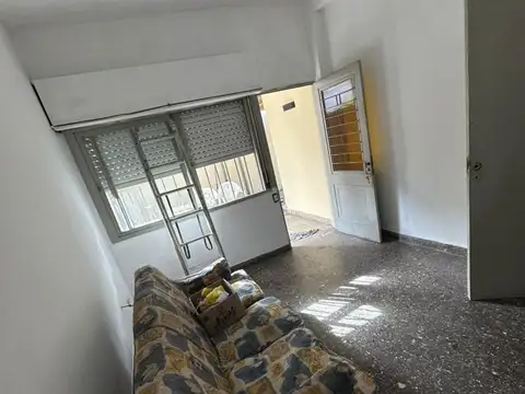Casa en Alquiler en Moron Sur, $ 750.000