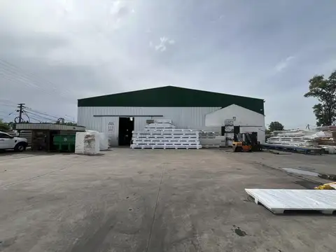 Nave Industrial en alquiler sobre Ex ruta 9.