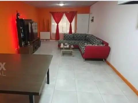 DEPTO 110 M2 CUBIERTOS AVDA. RIVADAVIA Y PATIO