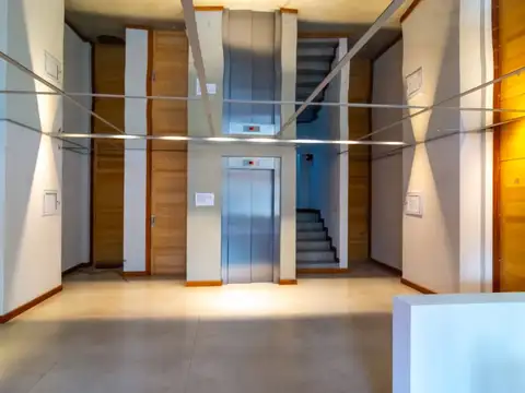De Las Artes 300, Piso 2
