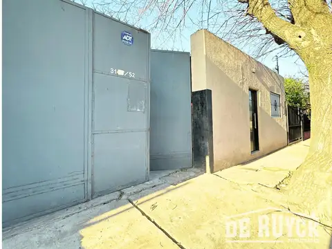 Galpón en Quilmes Oeste, a pasos de Metrobus Calchaqui