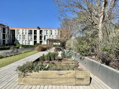 Departamento en Alquiler con 1 cocheras