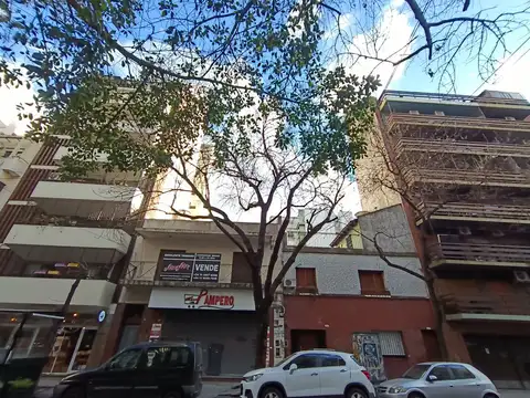 TERRENO  DOBLE FRENTE   ZONIFICACION  CORREDOR MEDIO   EN VERA Y SERRANO