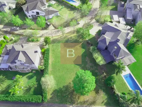 Terreno en Venta 20  mts Frente