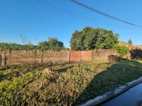 Calle Cubells 1650- Gran terreno y galpon