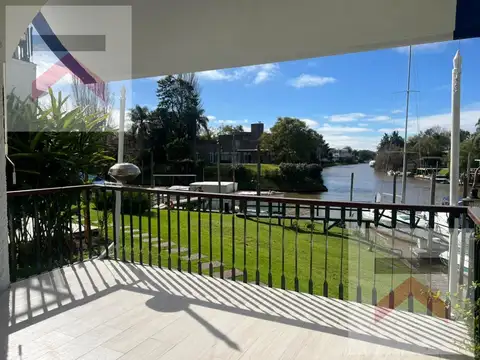 Venta Dormi a estrenar con  2 Dormitorios, dos Baños.con Amarra y cochera