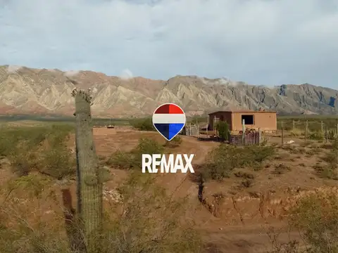 VENTA CASA DOS DORMITORIOS EN RIO SALADO - AMBLAYO