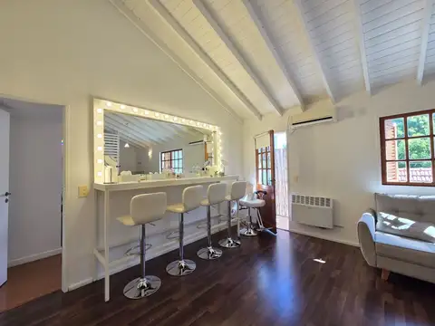 Depto Tipo Casa 2 ambientes con 1 baño