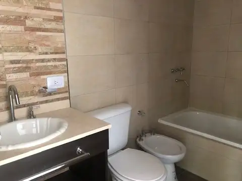 Departamento en Alquiler en Ramos Mejia Norte, $ 900.000