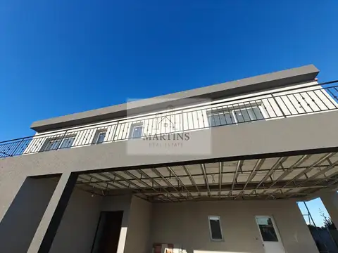 Casa a la laguna y pileta, San Sebastian Pilar. Apto Credito
