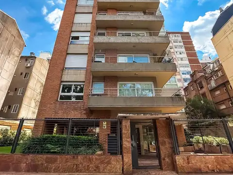 Cochera de 13 m² en Venta en Edificio Laguzzi - Excelente Ubicación en Martínez