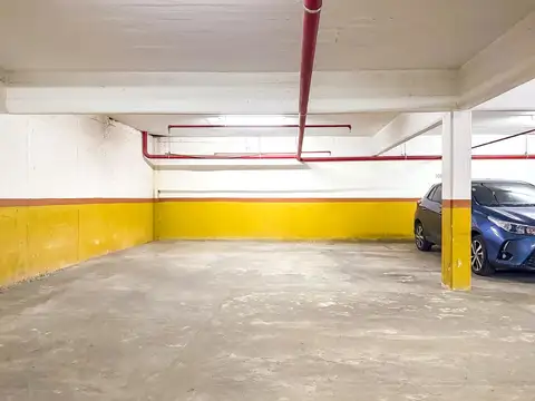 Cochera de 13 m² en Venta en Edificio Laguzzi - Excelente Ubicación en Martínez