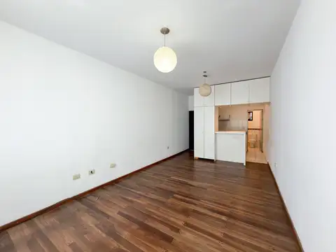 Departamento en Alquiler en Bernal, $ 430.000