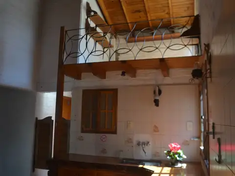 Casa en Alquiler con 1 cochera
