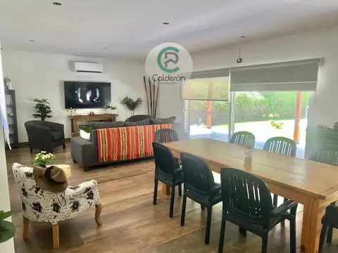 Casa 4 ambientes con 3 baños