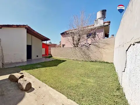 Depto Tipo Casa en Venta con 2 cocheras