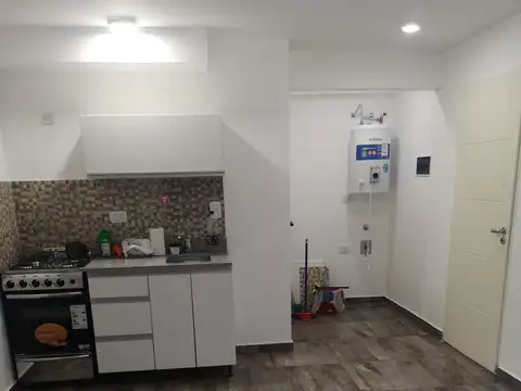pedernera 300, Piso 1