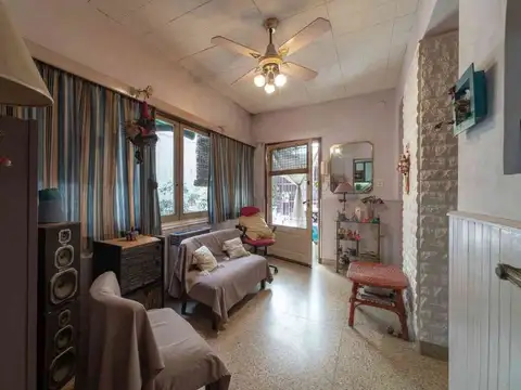 Depto Tipo Casa en Venta 57 años