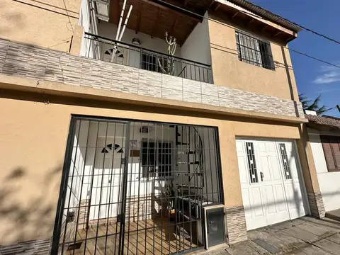 Casa en Venta en Centro  - Zárate, USD 127.000