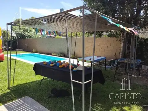 Casa 5 ambientes con 2 baños
