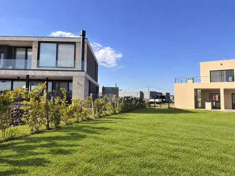 VENTA- B° Privado El ensueño 1200