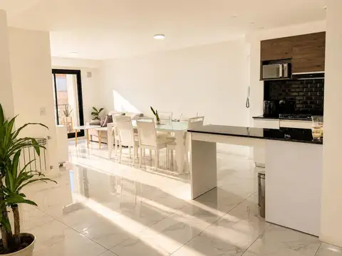 Departamento en venta 2 dormitorios + comodín - Centro