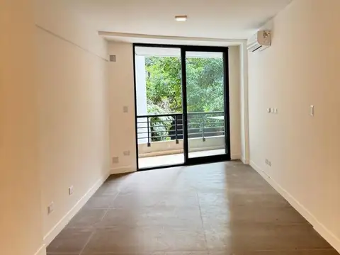 Lezica 4400, Piso 2°