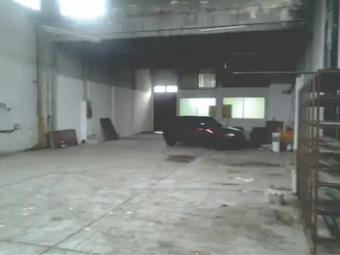 Galpon en Alquiler en Chilavert, $ 2.600.000