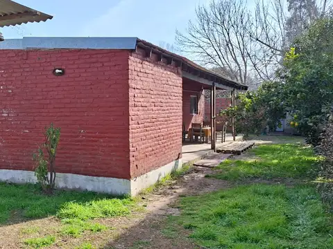 Casa 2 ambientes con 1 baño