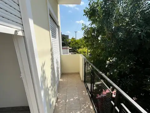 Depto Tipo Casa 3 ambientes con 1 baño