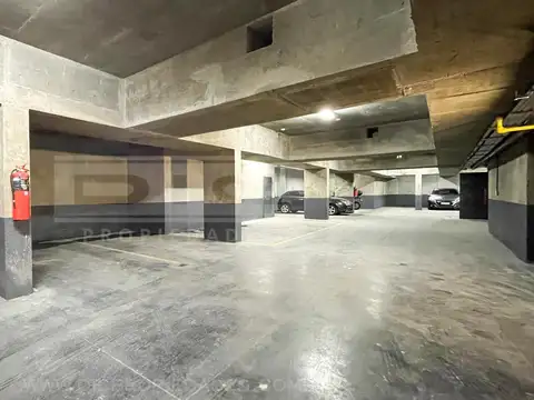 Av.  Maipu 3800 cochera 2 ss 211 entre Diaz Velez y Debenedetti