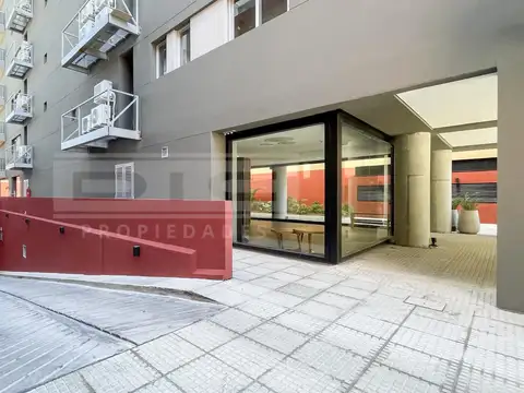 Av.  Maipu 3800 cochera 2 ss 211 entre Diaz Velez y Debenedetti