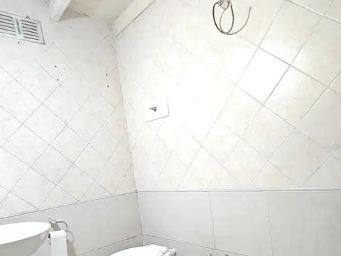 Depto Tipo Casa en Venta en Monte Castro, USD 51.000